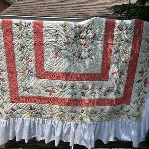 Vintage homemade patchwork hand stitched Floral Embroidered Quilt, Queen